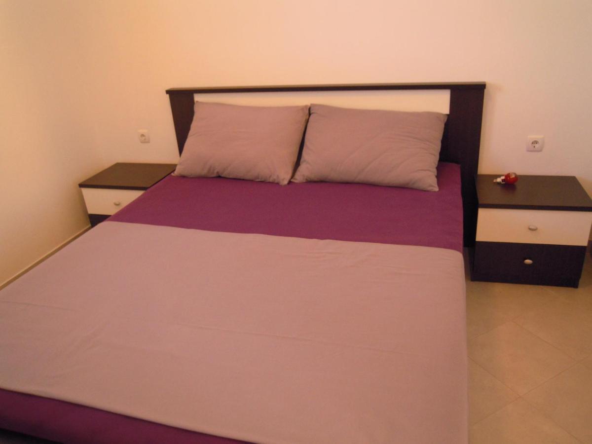 Apartmani Olives 宁 外观 照片