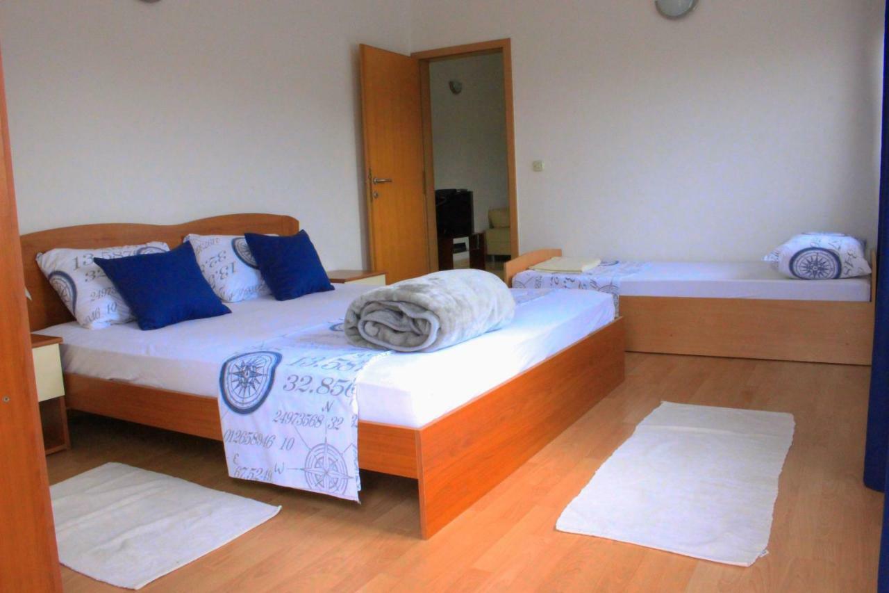 Apartmani Olives 宁 外观 照片