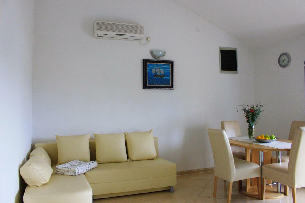 Apartmani Olives 宁 外观 照片