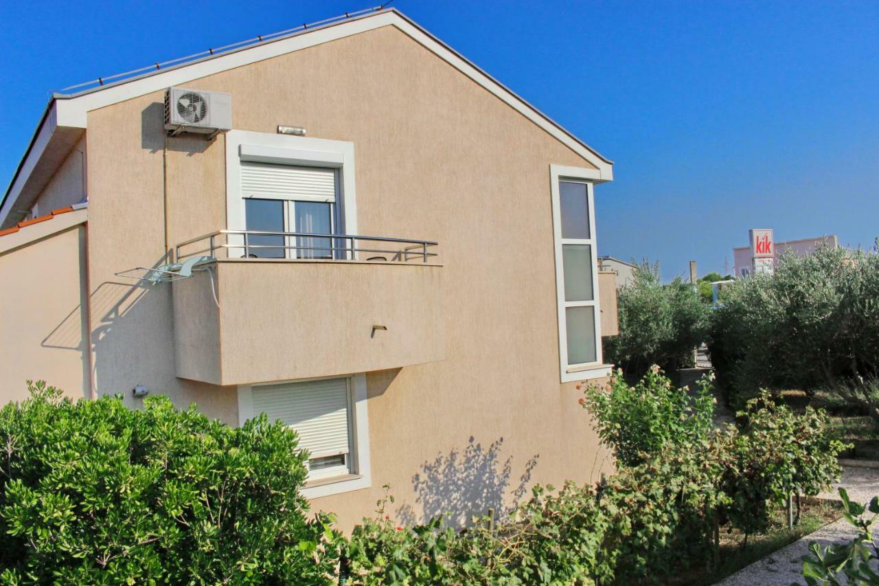 Apartmani Olives 宁 外观 照片