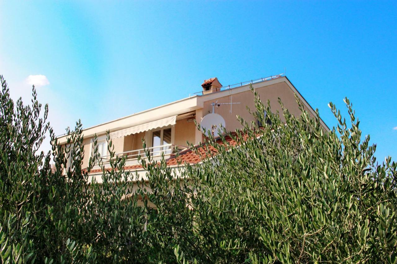 Apartmani Olives 宁 外观 照片