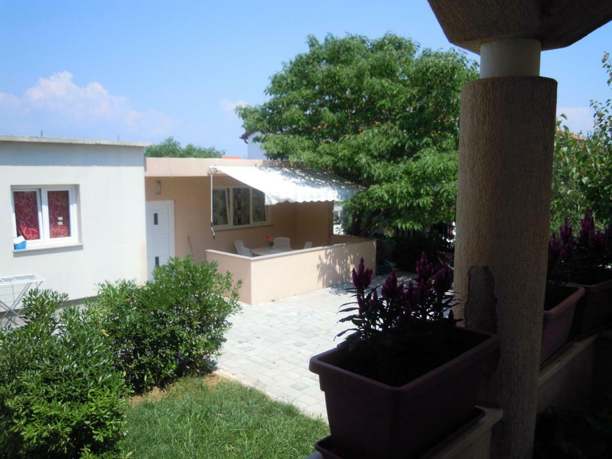 Apartmani Olives 宁 外观 照片