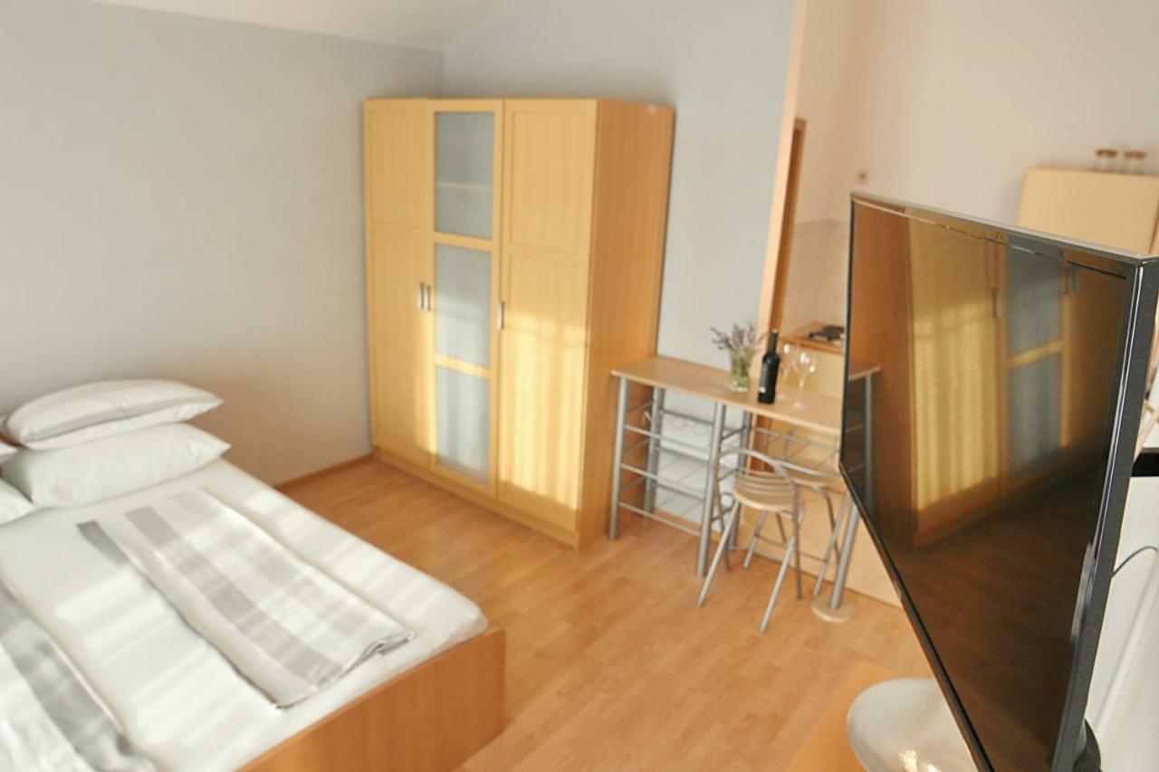 Apartmani Olives 宁 外观 照片