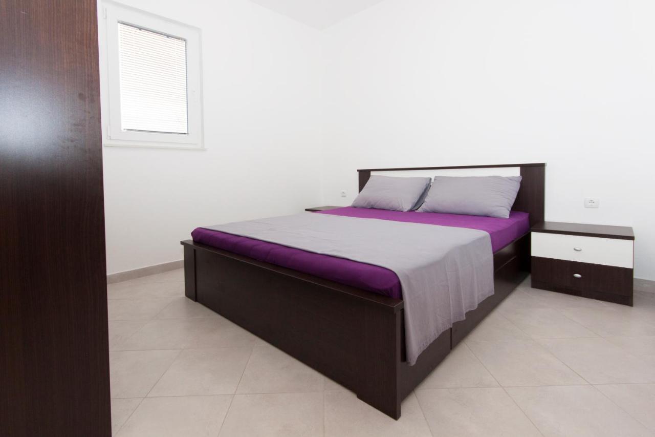 Apartmani Olives 宁 外观 照片